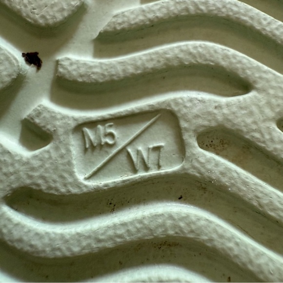 Native Shoes unisex design M5 or W7 slip on water shoes - Picture 9 of 10